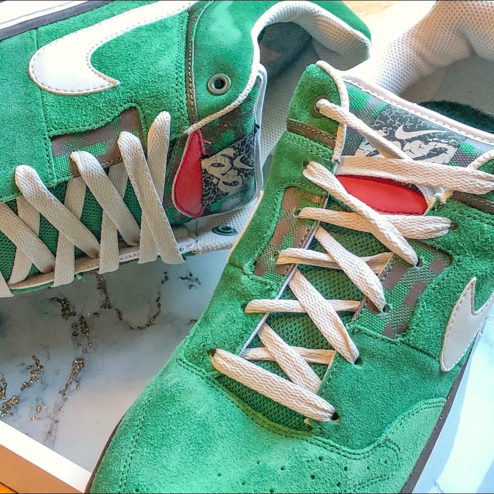 SOLD | Green/white Suede Air Zoom Cush RARE | Nike - Picture 2 of 8